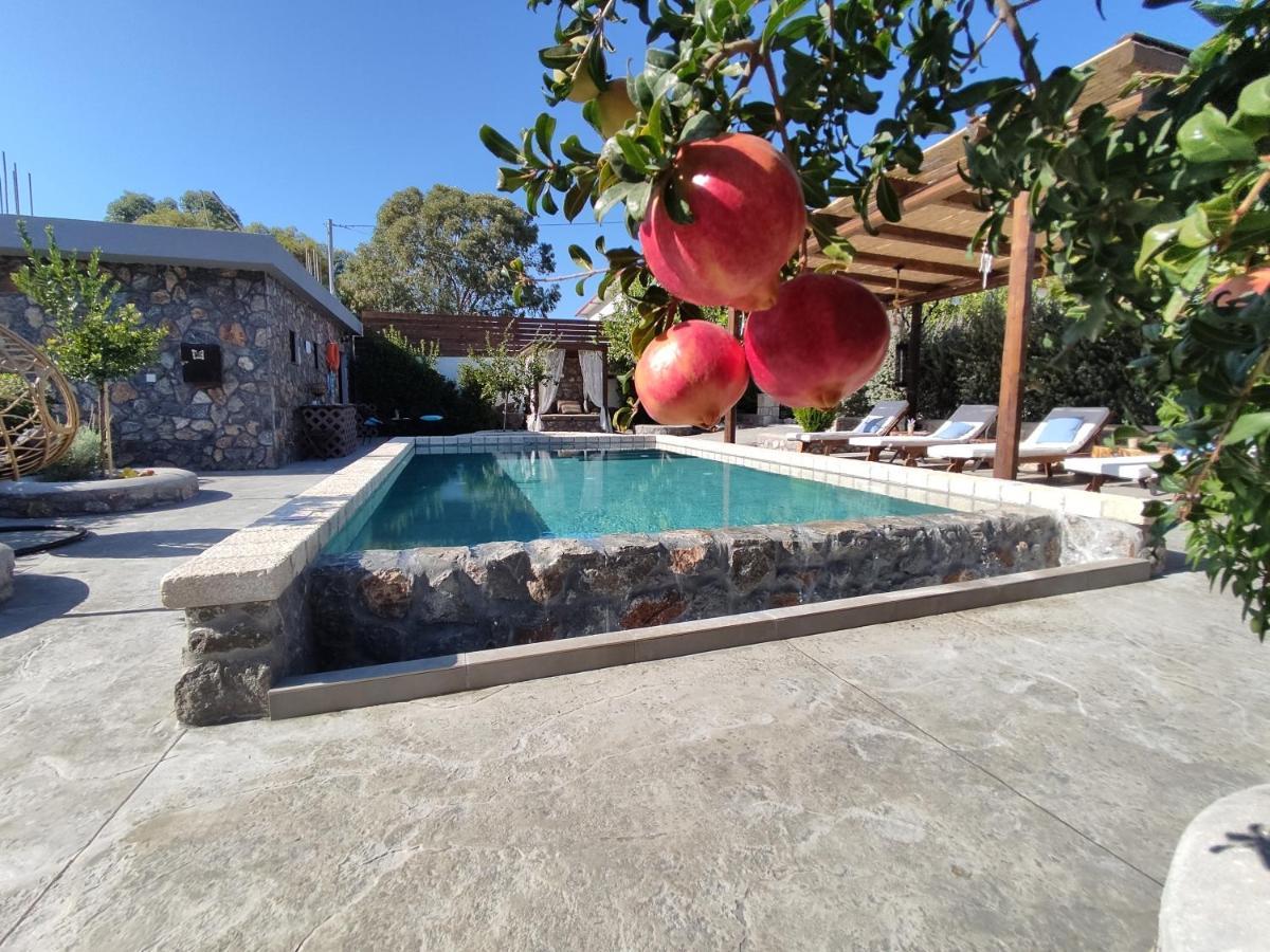 Aithonas Country house *
